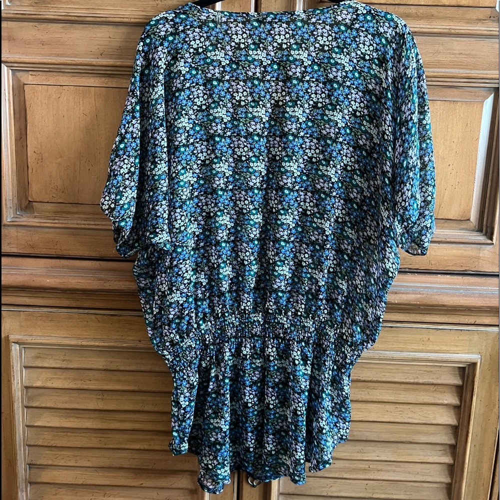 Express top - Picture 2 of 2